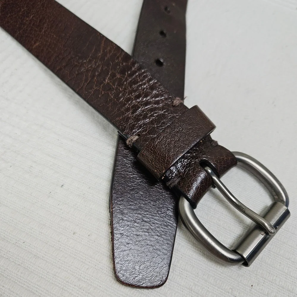 Classic Leather Belt Men's 34/36 Dark Brown‎